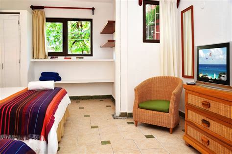 club yebo hotel|Hotel Club Yebo .